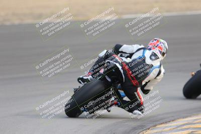 media/Dec-17-2022-SoCal Trackdays (Sat) [[224abd9271]]/Turn 10 Backside (120pm)/